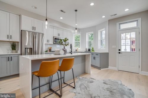 31 V St, Washington DC  20001-1012 exterior