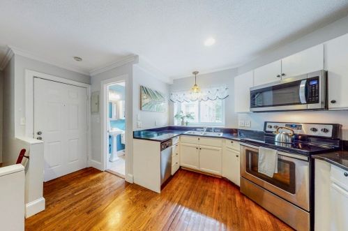 4873 Washington St, Boston, MA