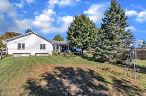 2560 66 St, Fennville MI 49408-9620 exterior