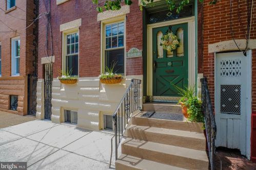 1128 Marlborough St, Philadelphia PA 19125-4113 exterior