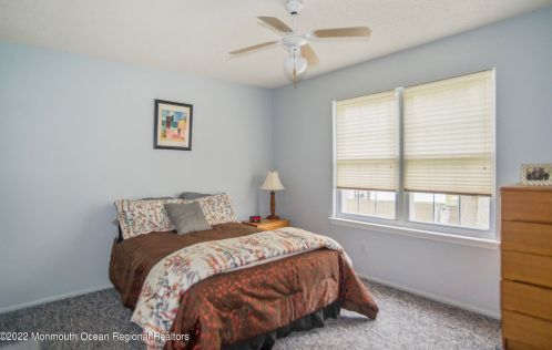 10 Admirals Row, East Freehold NJ 07728-3721 exterior