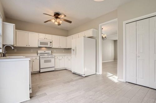 5053 Bright Hampton Dr, Atlanta GA 30339-1957 exterior