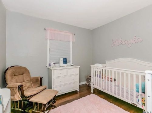 44 Harvest Ln, Commack NY 11725-1529 exterior