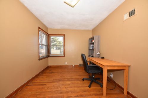 3386 Chase Ave, Milwaukee WI 53207-2639 exterior