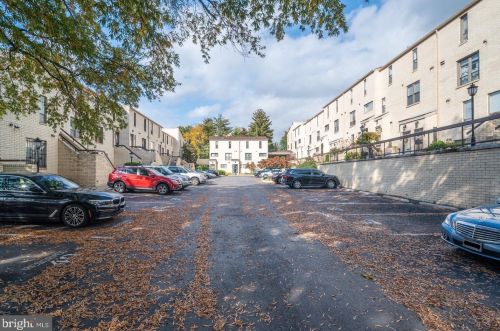 2729 31st Pl, Washington DC 20018-1602 exterior