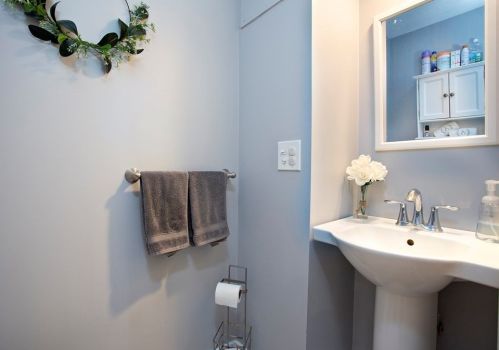 11 Edlin St, Worcester MA 01603-1945 exterior