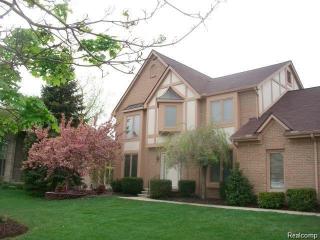 36942 Aspen Dr, Farmington MI  48335-5486 exterior