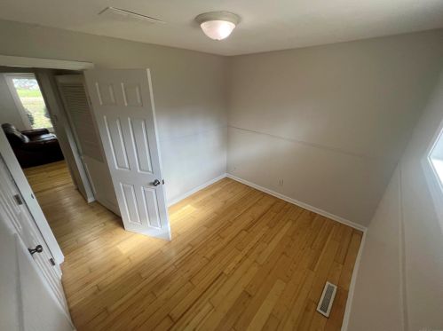 220 Michelson Rd, Rochester MI 48307-5335 exterior