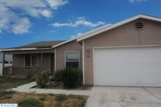 206 89 Ave, Yakima WA  98908-4519 exterior