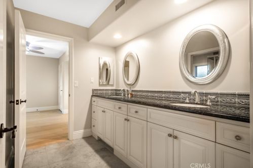 1241 Valencia Mesa Dr, Fullerton CA 92833-2220 exterior