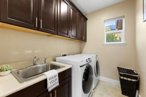 3124 Aldridge Way, Folsom CA  95762-9513 exterior