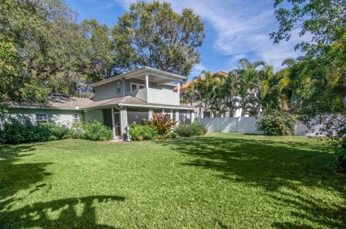 3816 Leona St, Tampa FL 33629-7824 exterior