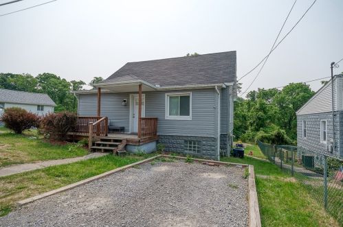 126 Tilford Rd, Pittsburgh PA 15235-2249 exterior