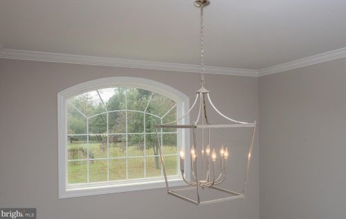 323 Abbey Rd, Berwyn PA 19312-1830 exterior