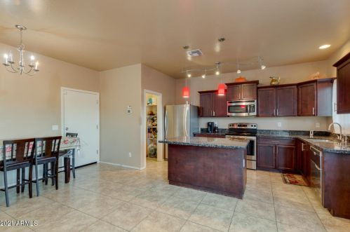 4903 4 Ave, Phoenix AZ 85041-5741 exterior