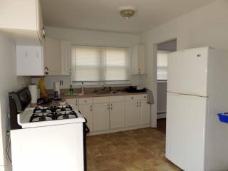 806 Willow Rd, Toms River, NJ 08753-7810