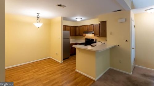 306 Foxcroft Cir, Limerick PA 19468-1538 exterior