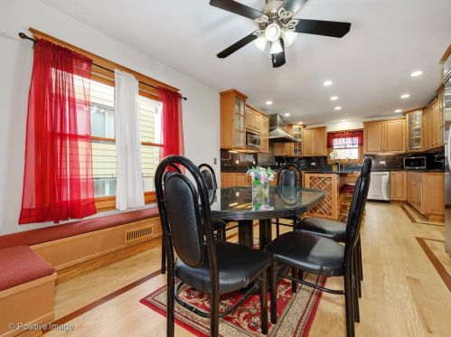 837 Linden Ave, Elmhurst IL 60126-4538 exterior