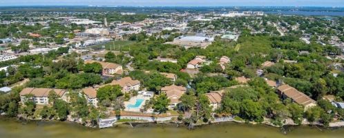 225 Tropical Trl, Merritt Island FL 32952-4836 exterior