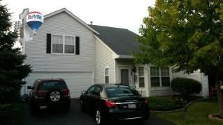 1760 Hazelnut Ln, Aurora, IL 60504-5508