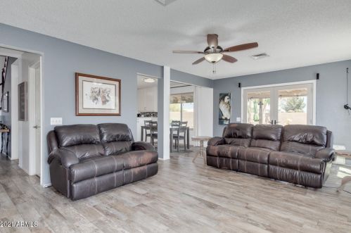 13229 40 St, Phoenix AZ 85018-1601 exterior