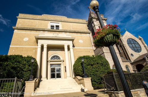 205 Yale Blvd, Red Bank NJ 07702 exterior