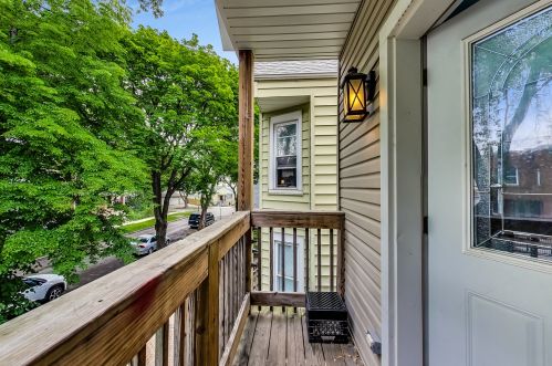 2947 Avers Ave, Chicago IL 60623-4543 exterior