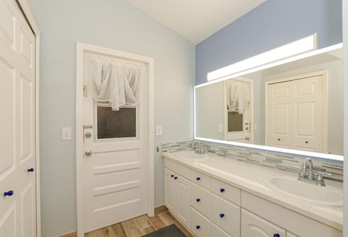 742 Whitmore Dr, Fort Pierce FL 34984-4573 exterior