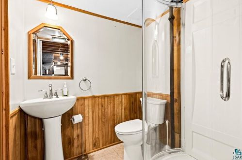 8431 Vinland St, Duluth MN 55810-1449 exterior