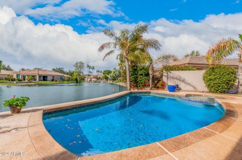 1642 Lynx Way, Chandler AZ 85249-3011 exterior