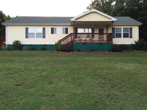 6505 Valwood Rd, Conover, NC 28613-8758