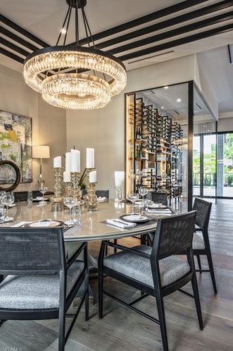 691 Annemore Ln, Naples FL 34108-7520 exterior