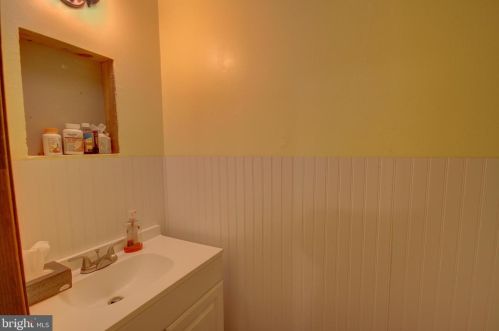 97 Orch Ct, Limerick PA 19468-2902 exterior