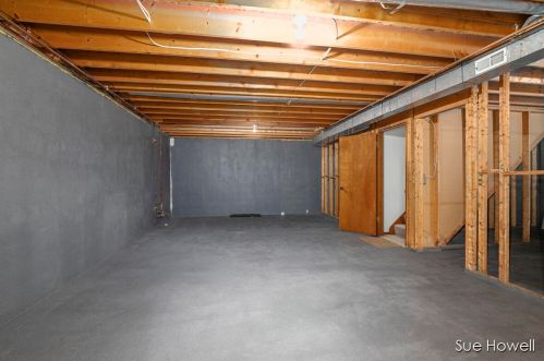 5887 Ln Casa Ct, Grand Rapids MI 49508-6295 exterior