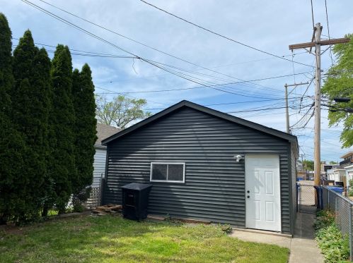 4452 Leland Ave, Chicago IL  60630-4043 exterior