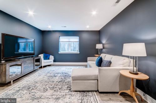 113 Maple St, Alexandria VA 22301-2606 exterior