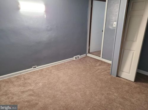 319 Engle St, Chester PA 19013-2509 exterior