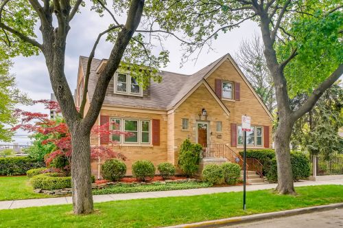 5000 Komensky Ave, Chicago, IL 60632-4204