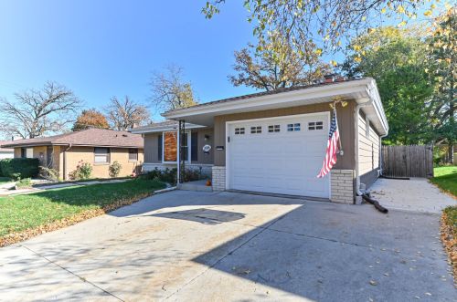 2726 110th St, Milwaukee WI  53227-3015 exterior