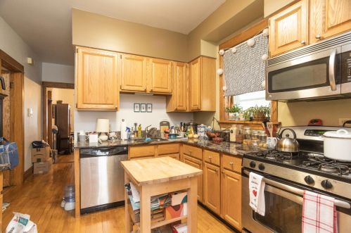 3746 Magnolia Ave, Chicago IL 60626-5305 exterior