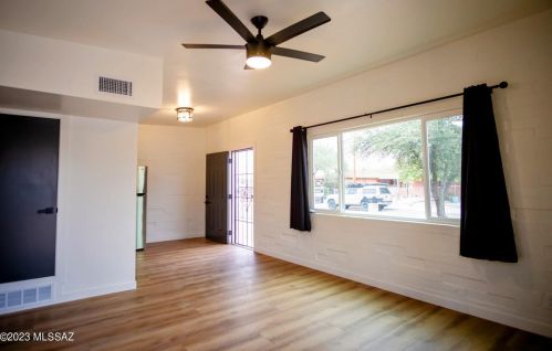 201 25th St, Tucson AZ  85713-1653 exterior