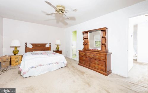 11907 Bargate Ct, Rockville MD 20852-4117 exterior