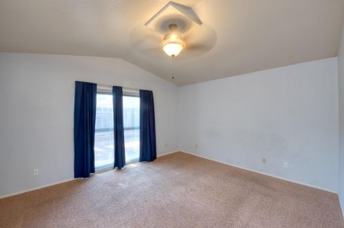 3927 Paula Ct, Turlock CA  95382-8507 exterior