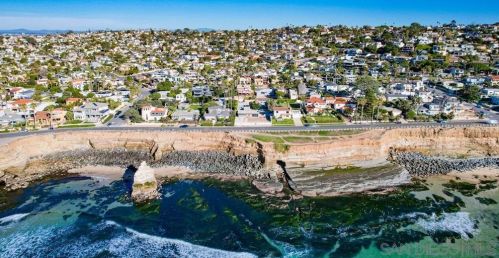 1078 Devonshire Dr, San Diego CA 92107-4038 exterior