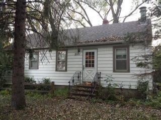 2571 Rice St, Saint Paul MN  55113-2212 exterior