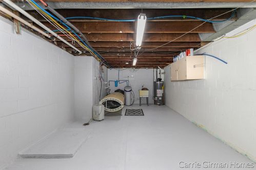 5807 124th Ave, Fennville MI  49408-9468 exterior