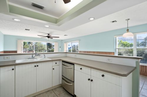 2500 Harbour Cv Dr, Fort Pierce FL 34949-1561 exterior