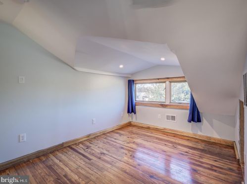 1805 Kearny St, Washington DC  20018-2435 exterior