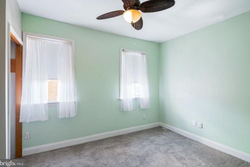 3258 Livingston St, Philadelphia PA 19134-5207 exterior