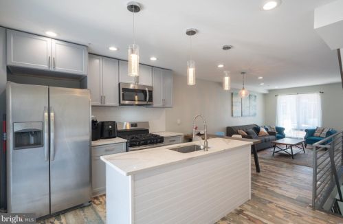 2621 Federal St, Philadelphia PA 19146-2432 exterior